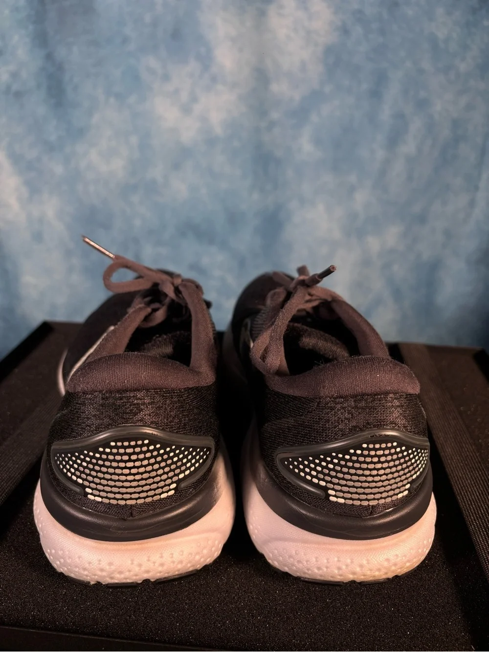 Brooks Ghost 16 Women’s Size 8.5 Running Shoes Charcoal Gray White